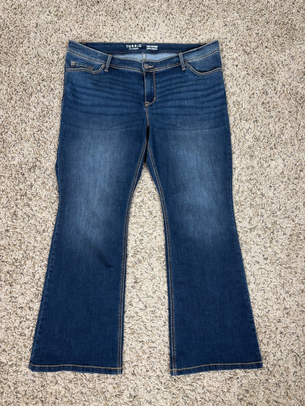Torrid Jeans Womens 20R Luxe Slim Boot‎ Super Stretch Mid Rise Denim in Blue